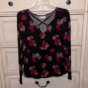 Maurices criss cross neckline blouse